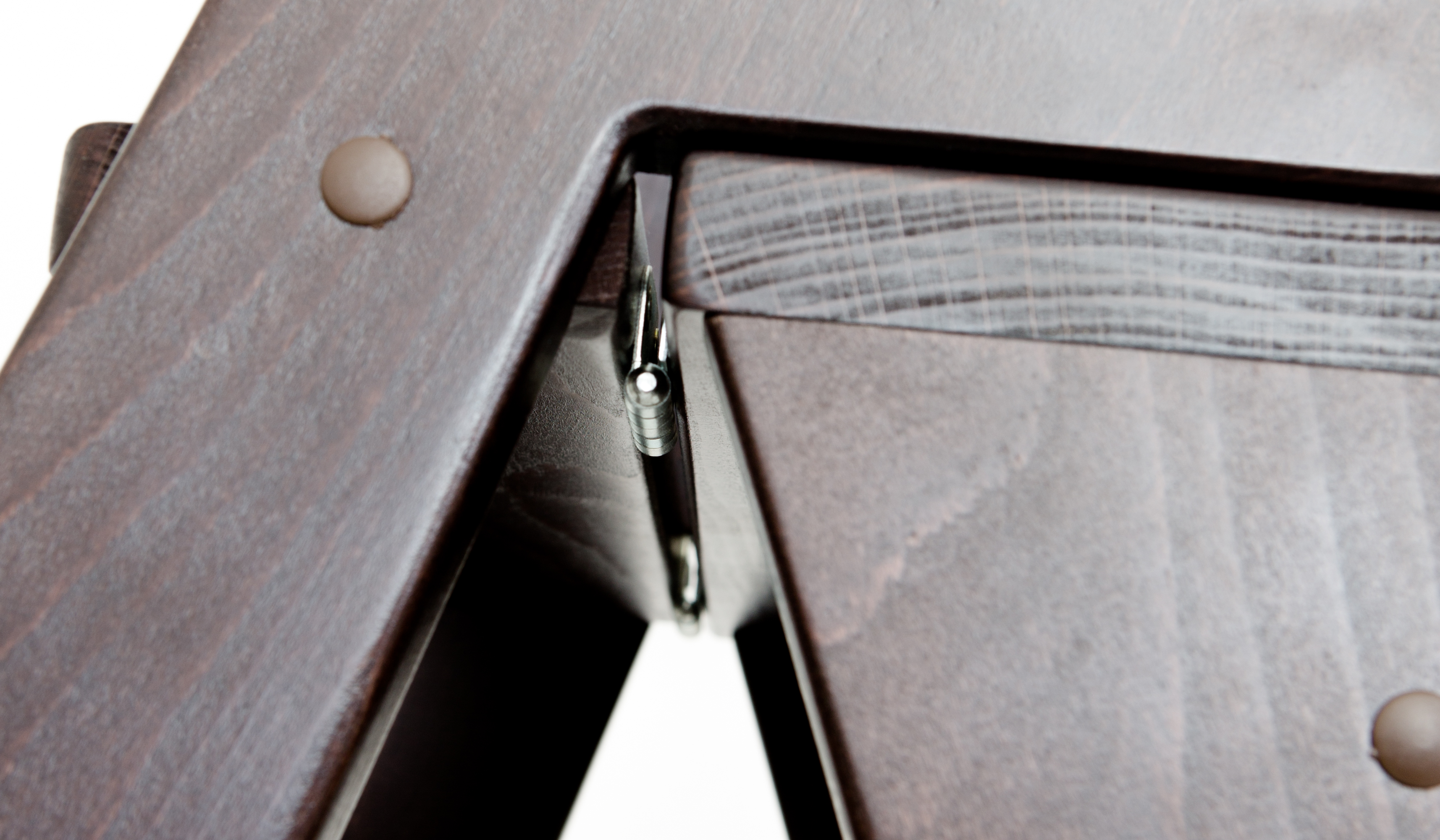 Стремянка деревянная Hoz-Block Стиль 4 ступени Венге (арт. СДС-4В) от магазина ЛесКонПром.ру