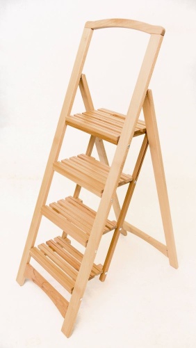 Стремянка деревянная с широкими ступенями Hoz-Block Микки 4 ступени Светлая (арт. СДМ-4С) от магазина ЛесКонПром.ру