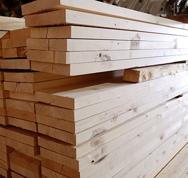 Строганная доска хвоя 45х240х6000 мм от магазина ЛесКонПром.ру