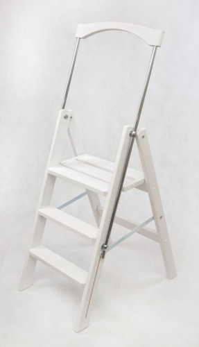 Стремянка деревянная Hoz-Block Серж 3 ступени Белая (арт. СДР-3Б) от магазина ЛесКонПром.ру