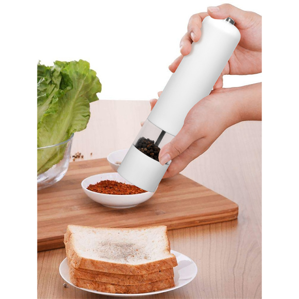 Перцемолка электрическая 5х23 см белая от магазина ЛесКонПром.ру