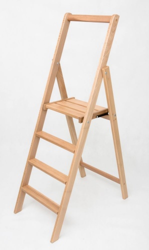 Стремянка деревянная Hoz-Block Батя 4 ступени Светлая (арт. СДБ-4С) от магазина ЛесКонПром.ру