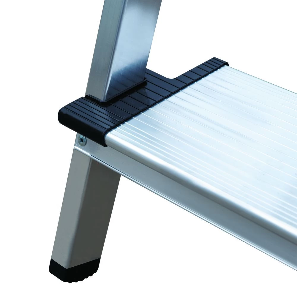 Стремянка алюминиевая с широкой ступенью Новая Высота 6 ступеней (арт. 1117106) от магазина ЛесКонПром.ру