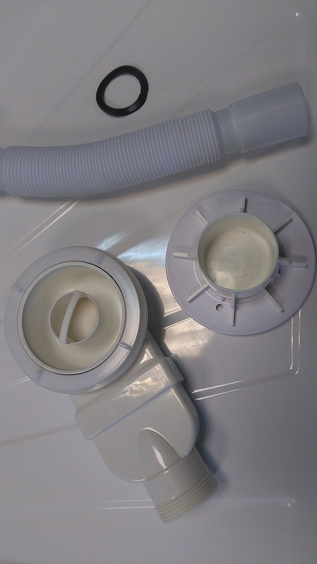 Сифон для душевого поддона Cerutti SPA 6055 Серый от магазина ЛесКонПром.ру