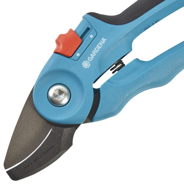 Секатор Gardena Classic с наковаленкой от магазина ЛесКонПром.ру