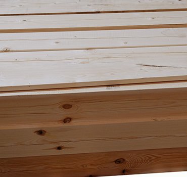 Строганный брус хвоя 140х140х6000 мм от магазина ЛесКонПром.ру