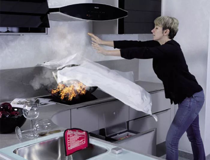 Огнеупорный плед Hailo от магазина ЛесКонПром.ру