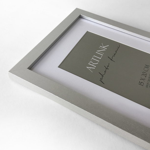 Фоторамка NEODECO 30х40 см белая от магазина ЛесКонПром.ру