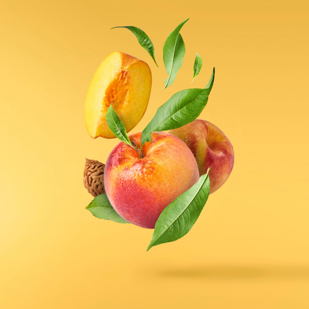 Картина на стекле Сочные персики 30х30 см от магазина ЛесКонПром.ру