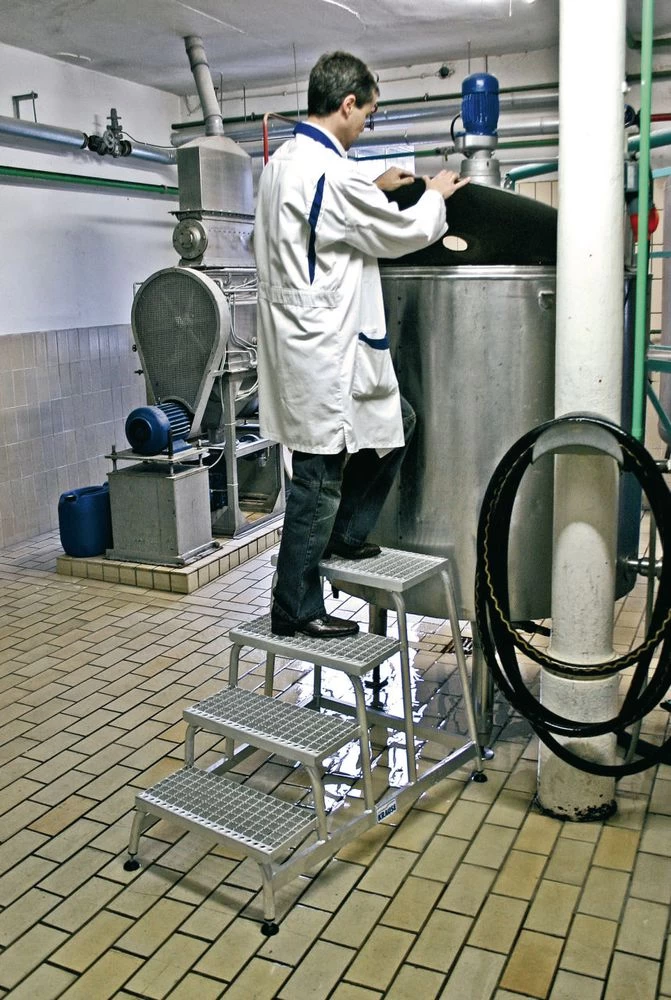 Монтажная подставка с решетчатыми ступенями STABILO 4 ступени KRAUSE арт.805348 от магазина ЛесКонПром.ру