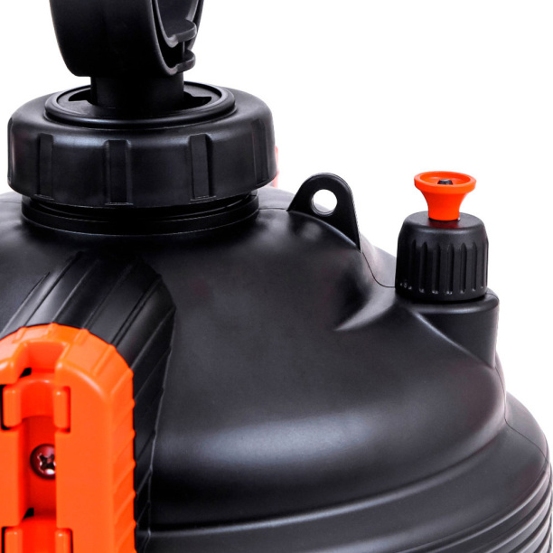 Опрыскиватель помповый Жук Оптима (ОП-220) 9 л от магазина ЛесКонПром.ру