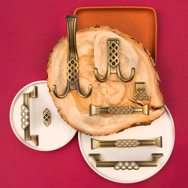 Крючок мебельный KERRON 0301 атласная бронза от магазина ЛесКонПром.ру