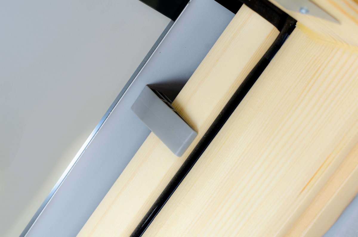 Окно мансардное FAKRO FTP-V U5 CH 06 78х118 от магазина ЛесКонПром.ру