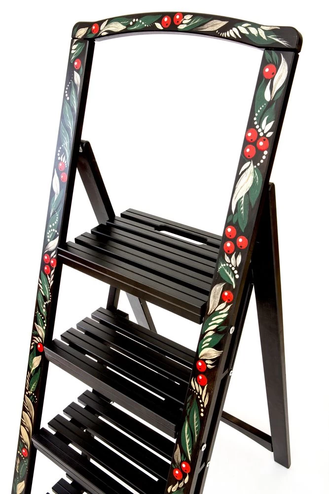 Стремянка деревянная с широкими ступенями Hoz-Block Микки 4 ступени Хохлома (арт. СДМ-4Х) от магазина ЛесКонПром.ру