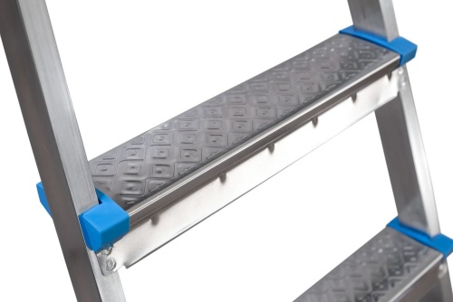 Стремянка стальная оцинкованная PERILLA ЯРУС 3 ступени (арт.122203) от магазина ЛесКонПром.ру