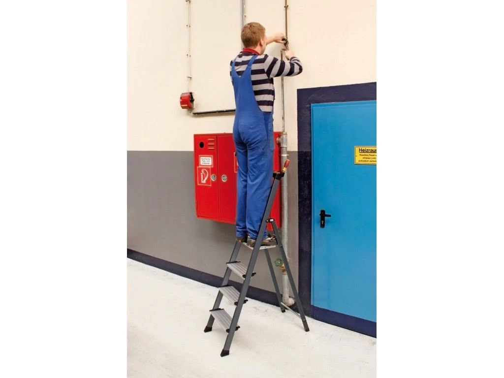 Стремянка алюминиевая анодированная Krause Securo 5 ступеней (арт. 126436) от магазина ЛесКонПром.ру