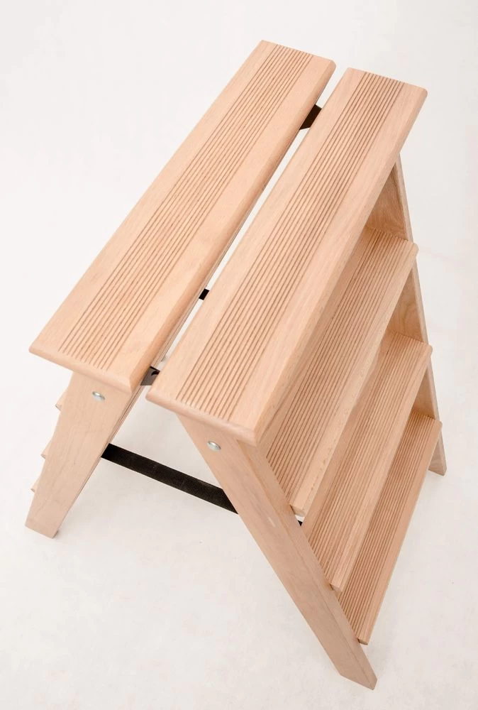 Стремянка двухсторонняя деревянная Hoz-Block Марк 4 ступени Светлая (арт. ДДС-4С) от магазина ЛесКонПром.ру