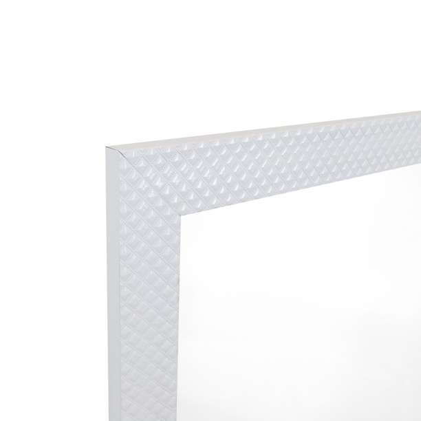 Зеркало в раме 60х80 см белое от магазина ЛесКонПром.ру