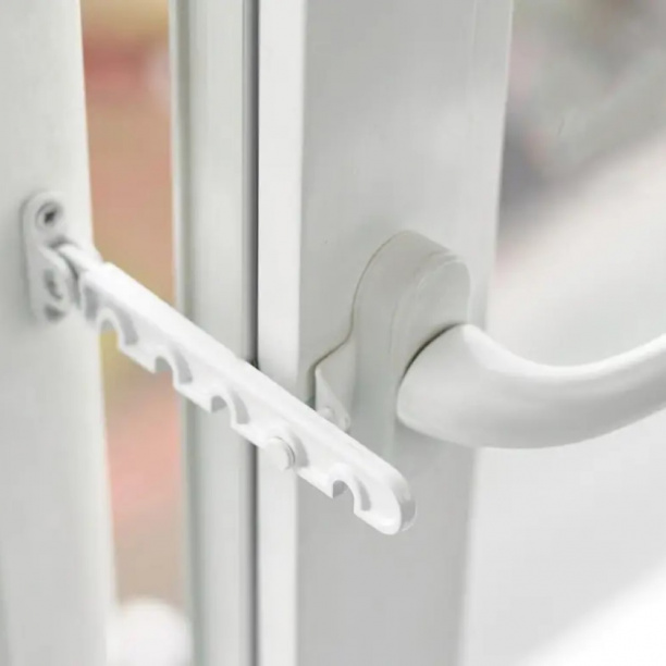 Ограничитель оконный 5 позиций металлический белый от магазина ЛесКонПром.ру