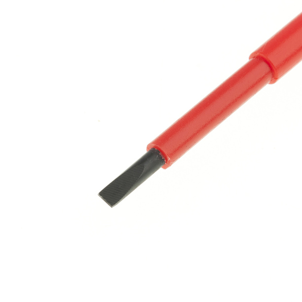 Диэлектрическая отвертка Matrix Insulated SL4х100 мм от магазина ЛесКонПром.ру