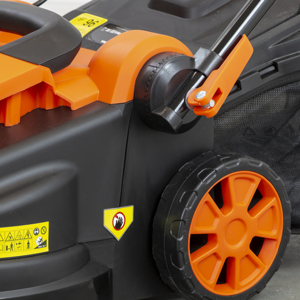 Газонокосилка электрическая 1500 Вт захват 36 см от магазина ЛесКонПром.ру