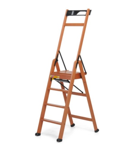 Стремянка Foppapedretti LaScala 4 ступени Орех от магазина ЛесКонПром.ру