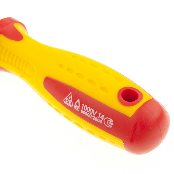 Диэлектрическая отвертка Matrix Insulated SL4х100 мм от магазина ЛесКонПром.ру