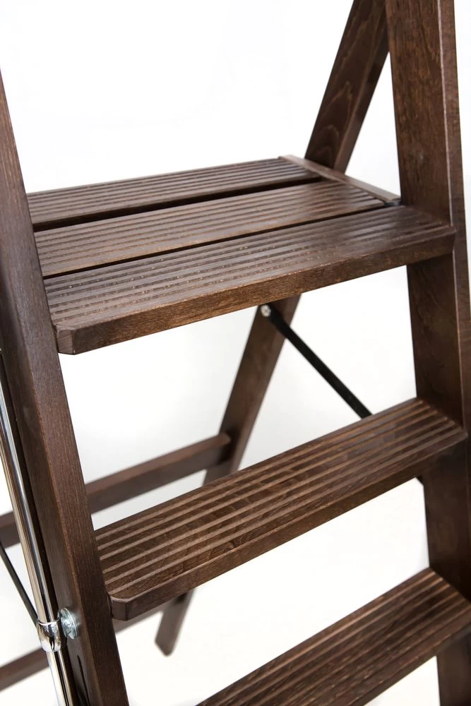 Стремянка деревянная Hoz-Block Серж 6 ступеней Венге (арт. СДР-6В) от магазина ЛесКонПром.ру