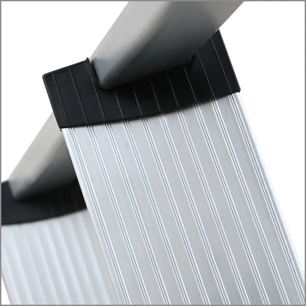 Стремянка алюминиевая Cagsan Bergama 3 ступени (арт. BG 2) от магазина ЛесКонПром.ру