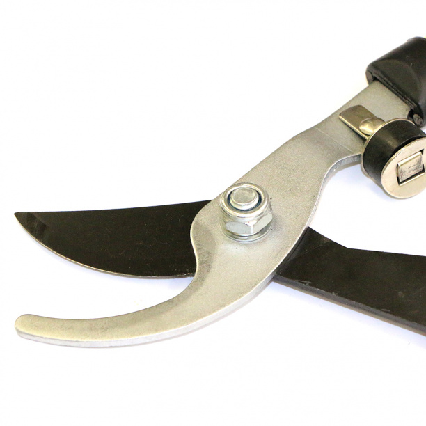 Сучкорез TRAVENA с металлическими рукоятками от магазина ЛесКонПром.ру