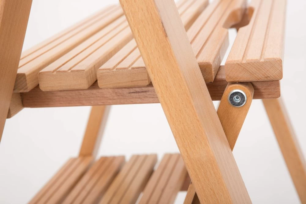 Стремянка деревянная с широкими ступенями Hoz-Block Микки 3 ступени Светлая (арт. СДМ-3С) от магазина ЛесКонПром.ру