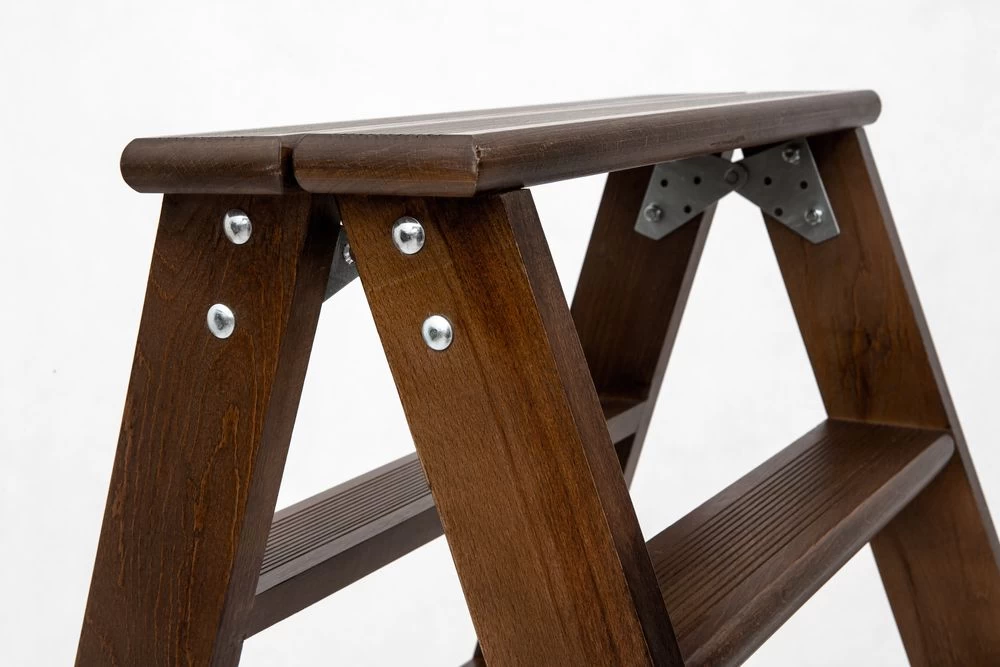 Стремянка двухсторонняя деревянная Hoz-Block Марк 4 ступени Черная (арт. ДДС-4Ч) от магазина ЛесКонПром.ру