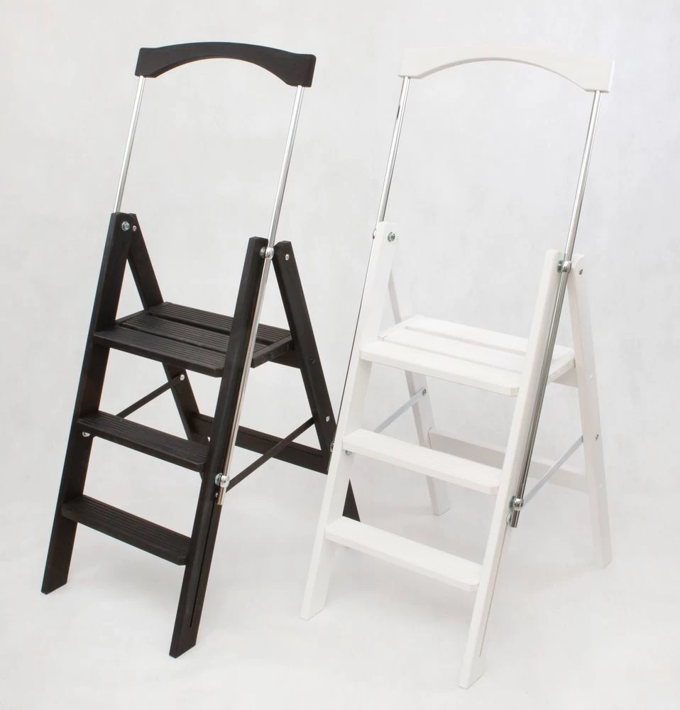 Стремянка деревянная Hoz-Block Серж 3 ступени Черная (арт. СДР-3Ч) от магазина ЛесКонПром.ру