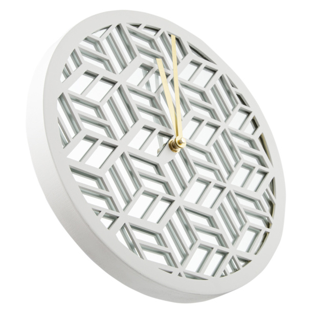 Часы настенные Узоры белые d29 см от магазина ЛесКонПром.ру