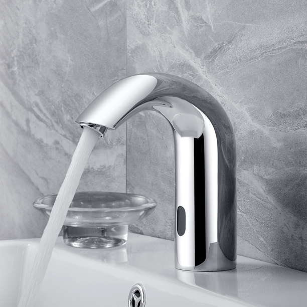 Смеситель для раковины LEMARK PROJECT бесконтактный от магазина ЛесКонПром.ру