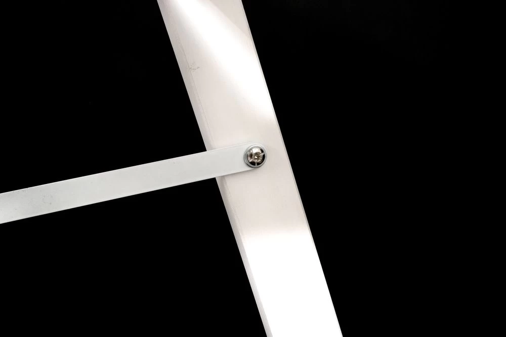 Стремянка деревянная Hoz-Block Серж 3 ступени Белая (арт. СДР-3Б) от магазина ЛесКонПром.ру