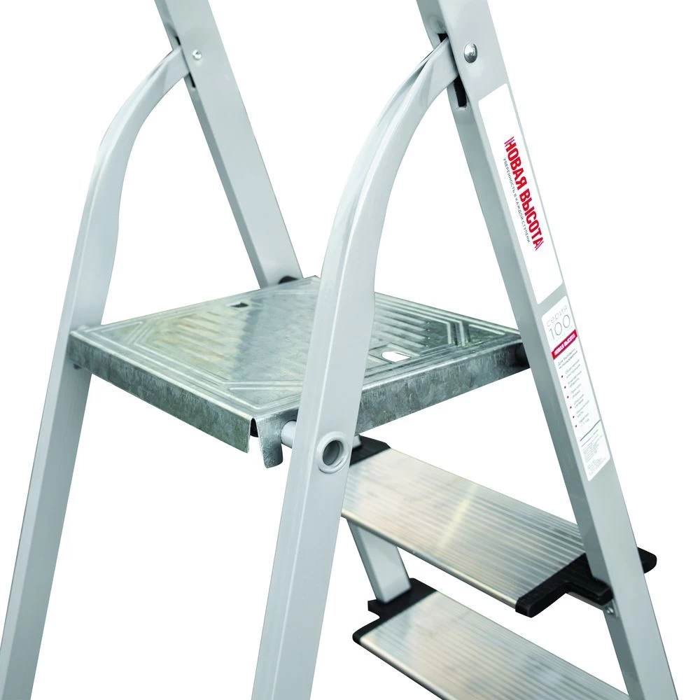 Стремянка стальная с широкой ступенью и органайзером Новая Высота 9 ступеней (арт. 1138109) от магазина ЛесКонПром.ру