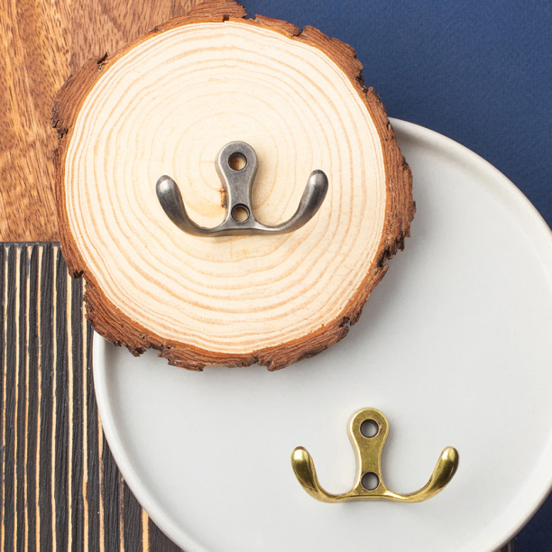 Крючок мебельный KERRON 0010 бронза от магазина ЛесКонПром.ру